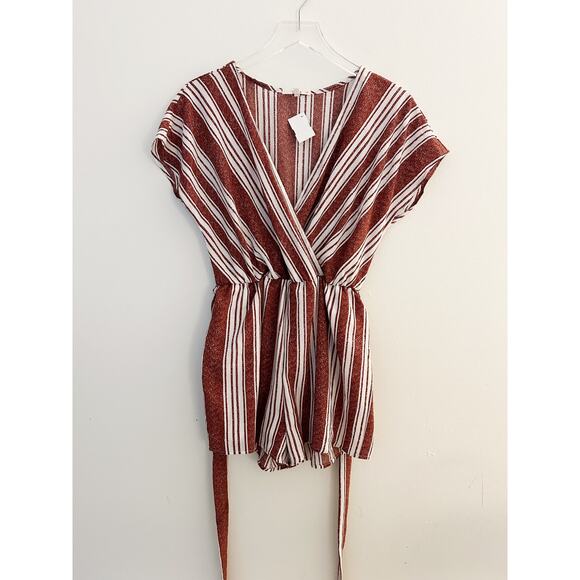 NWT Le Lis Striped Surplice Romper with Waist Sash Size Small - Picture 2 of 8